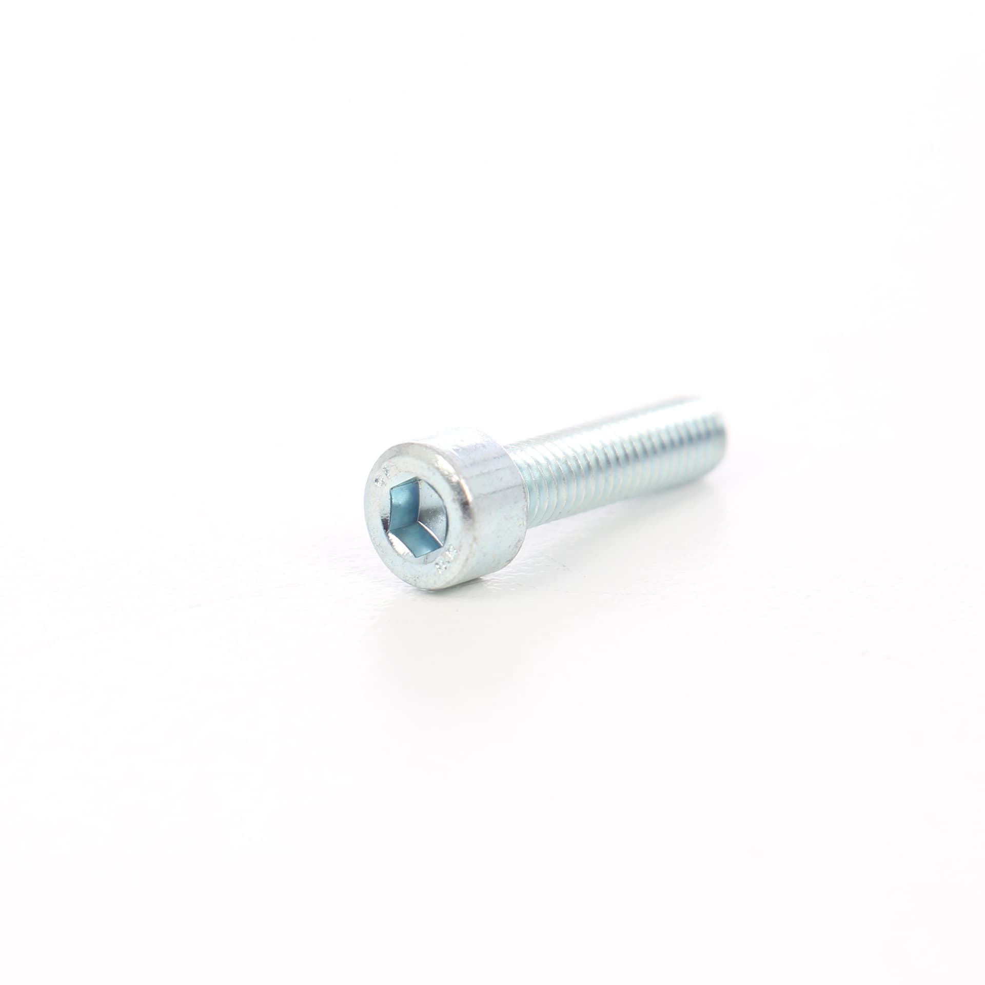 Surub cu cap cilindric, cu locas hexagonal, otel, zincat alb, DIN 912-8.8, SW 4, M5 x 16 mm