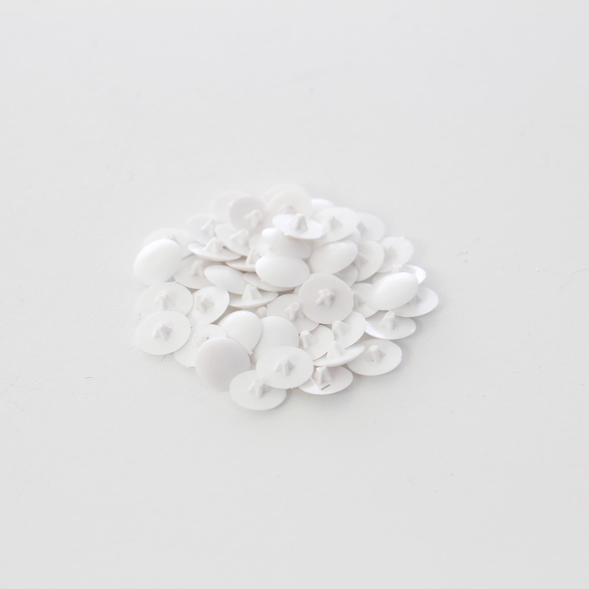 Capac plastic, pentru mascare suruburi mobila, PZ1, alb, set 50 bucati