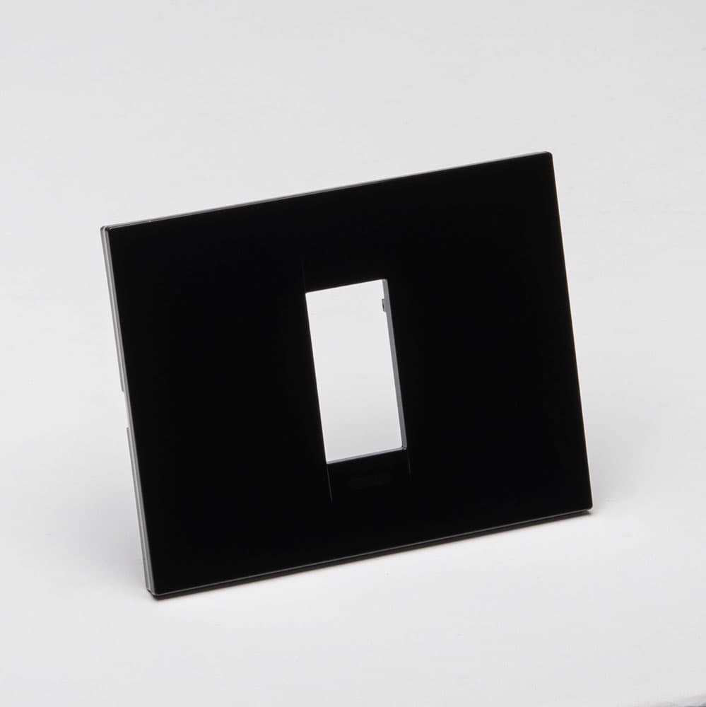 Ramă ornament 1M negru Chorus - GEWISS | GW16401TN